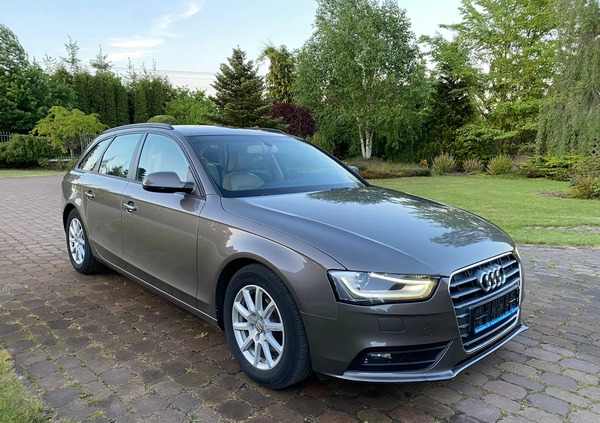 Audi A4 cena 47500 przebieg: 190000, rok produkcji 2013 z Suchowola małe 67